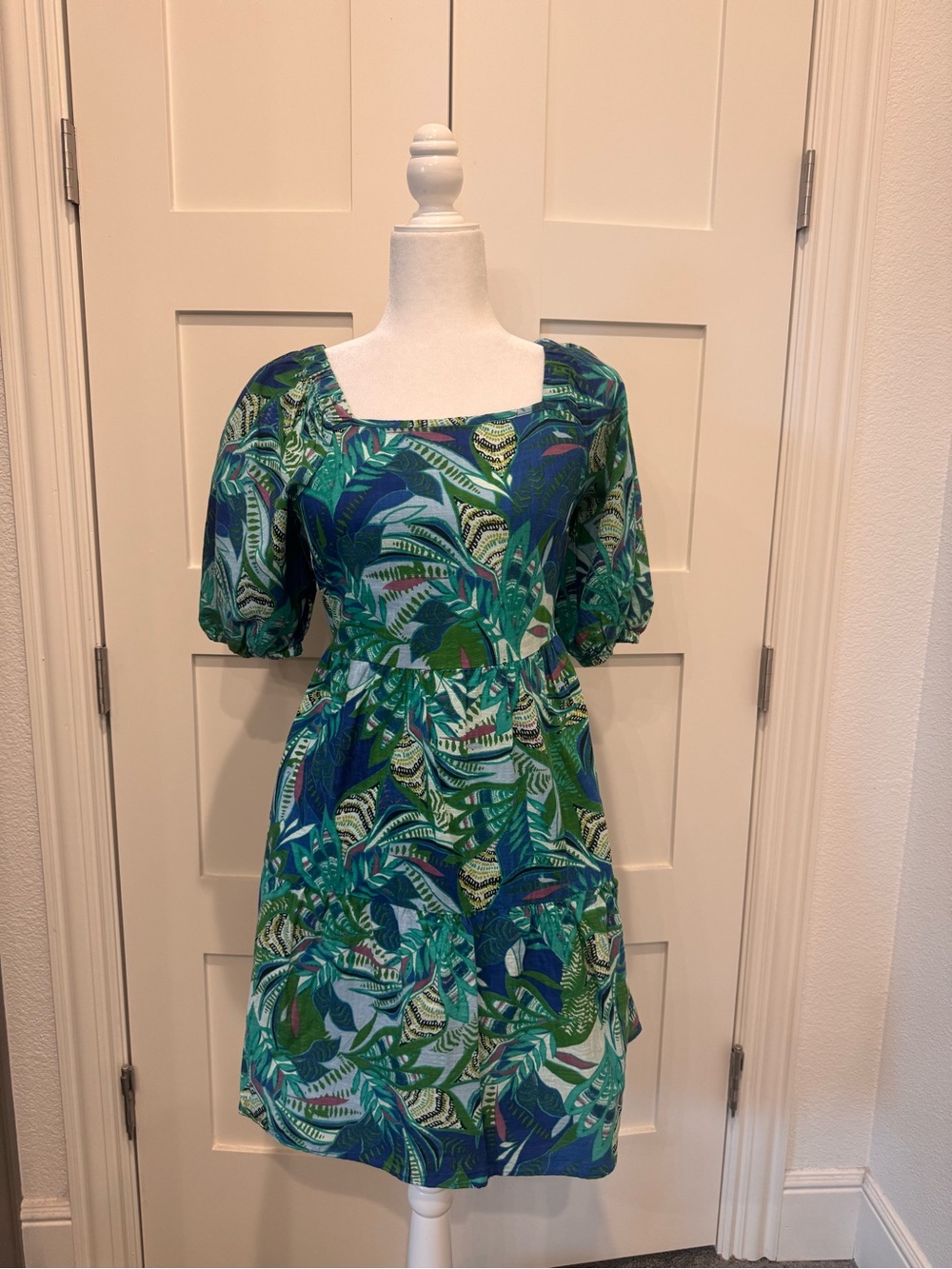 Mlle Gabrielle Green and Blue Leaf-Print Puff Sleeve Square-Neck Midi Dress